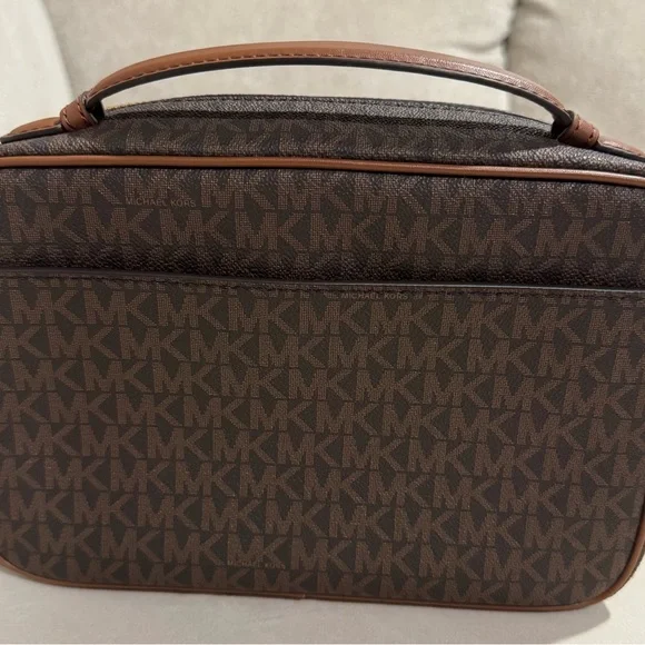 Michael Kors Jet Set Large Hanging Travel Toiletry Bag in Brown MK Logo